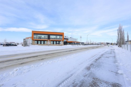 65 Leung Place, Blackfalds, AB - Outdoor