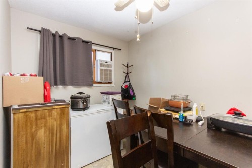 19 Gibson Close, Red Deer, AB - Indoor