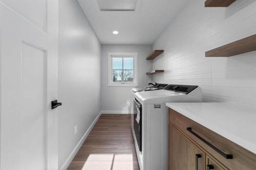 4907 53 Street, Camrose, AB - Indoor Photo Showing Laundry Room