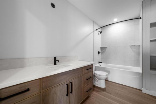 4907 53 Street, Camrose, AB - Indoor Photo Showing Bathroom
