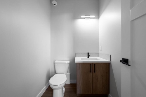 4907 53 Street, Camrose, AB - Indoor Photo Showing Bathroom