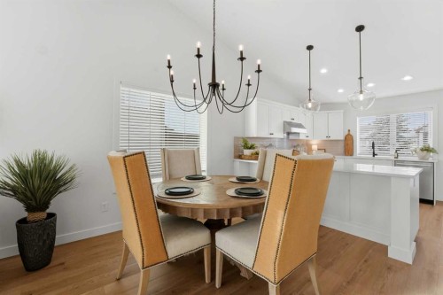 40 Walker Boulevard, Red Deer, AB - Indoor Photo Showing Dining Room