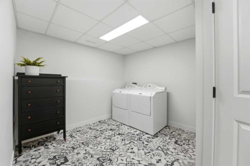 40 Walker Boulevard, Red Deer, AB - Indoor