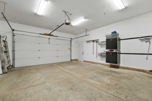 40 Walker Boulevard, Red Deer, AB - Indoor Photo Showing Garage