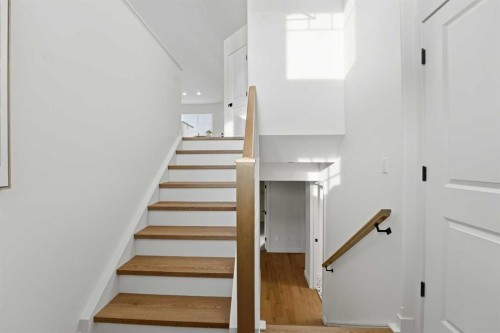 40 Walker Boulevard, Red Deer, AB - Indoor Photo Showing Other Room