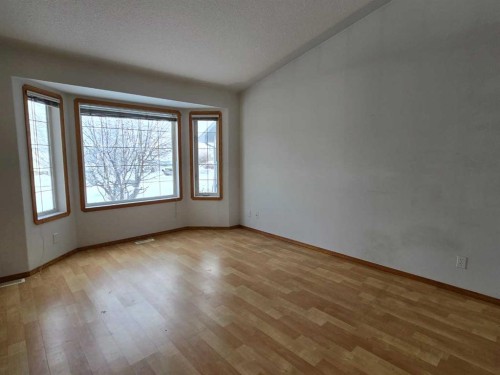 30 Logan Close, Red Deer, AB - Indoor Photo Showing Other Room