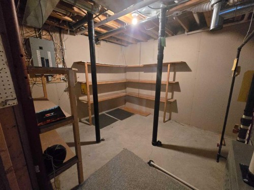 30 Logan Close, Red Deer, AB - Indoor Photo Showing Basement