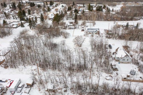 5215 50 Street, Mirror, AB 