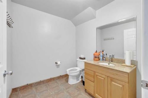 17 Sylvaire Close, Sylvan Lake, AB 