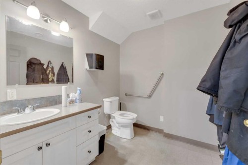 17 Sylvaire Close, Sylvan Lake, AB 