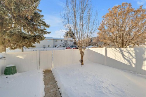 209-5831 57 Street, Red Deer, AB - Outdoor