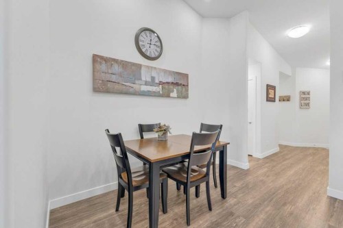 39 Golden Crescent, Red Deer, AB - Indoor Photo Showing Dining Room