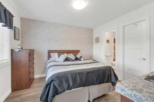 39 Golden Crescent, Red Deer, AB - Indoor Photo Showing Bedroom