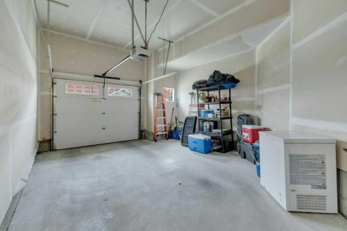 39 Golden Crescent, Red Deer, AB - Indoor Photo Showing Garage