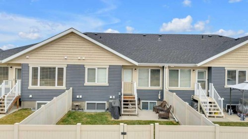 39 Golden Crescent, Red Deer, AB - Outdoor With Facade