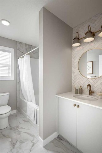 80 Ambledale Crescent Nw, Calgary, AB - Indoor Photo Showing Bathroom