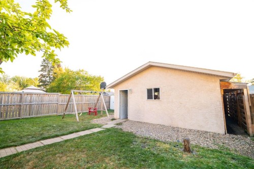 14 Edgington Avenue, Red Deer, AB - Outdoor