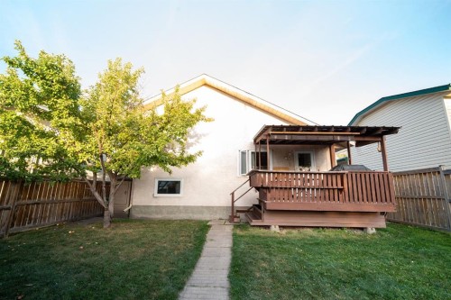 14 Edgington Avenue, Red Deer, AB - Outdoor