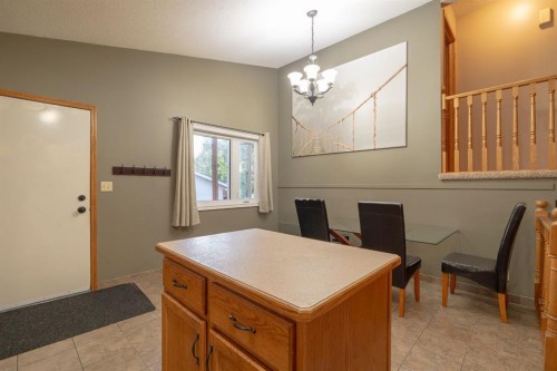 14 Edgington Avenue, Red Deer, AB - Indoor Photo Showing Dining Room