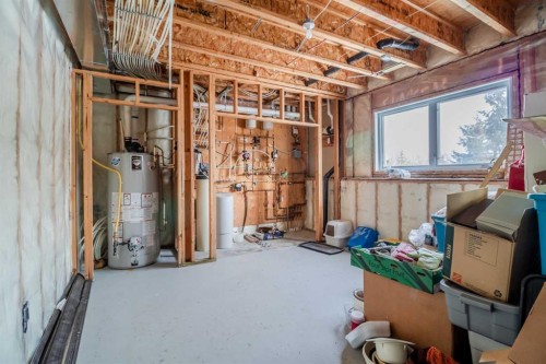 2120 18 Avenue, Delburne, AB - Indoor