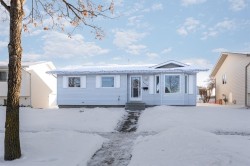 6611 54 Avenue  Camrose, AB T4V 4M1