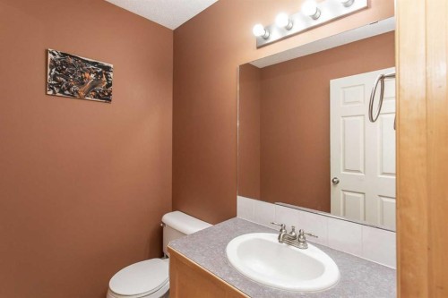 24 Dynes Street, Red Deer, AB - Indoor Photo Showing Bathroom