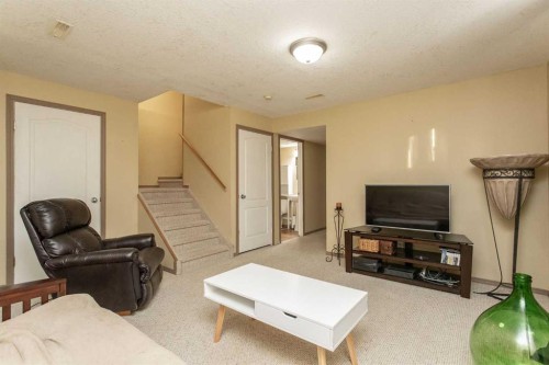 24 Dynes Street, Red Deer, AB - Indoor Photo Showing Living Room