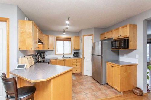 24 Dynes Street, Red Deer, AB - Indoor Photo Showing Kitchen With Double Sink