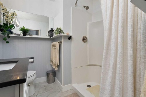 5615 49 Avenue, Killam, AB - Indoor Photo Showing Bathroom