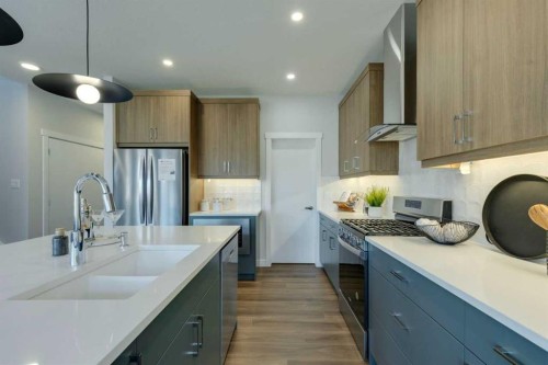 181 Mitchell Road Nw, Calgary, AB - Indoor Photo Showing Kitchen With Double Sink With Upgraded Kitchen