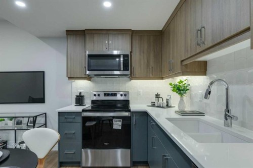 181 Mitchell Road Nw, Calgary, AB - Indoor Photo Showing Kitchen With Double Sink With Upgraded Kitchen