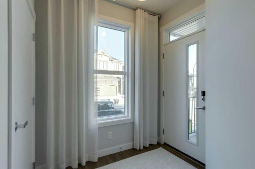 181 Mitchell Road Nw, Calgary, AB - Indoor Photo Showing Other Room