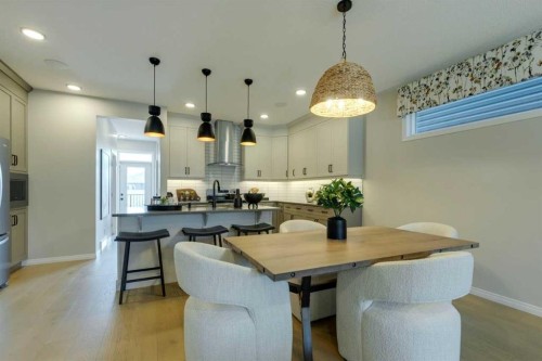 174 Mitchell Road Nw, Calgary, AB - Indoor Photo Showing Other Room