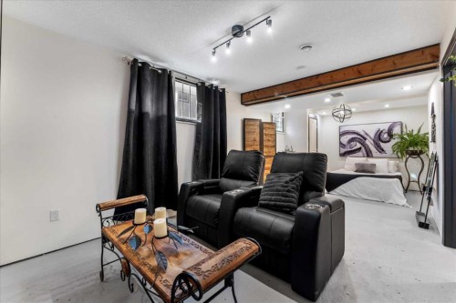 11124 110A Avenue, Edmonton, AB - Indoor