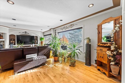 11124 110A Avenue, Edmonton, AB - Indoor Photo Showing Other Room