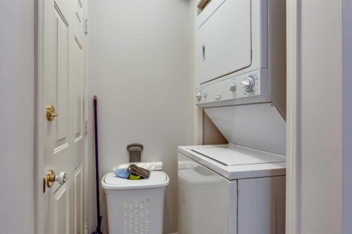 3-5 Stanton Street, Red Deer, AB - Indoor Photo Showing Laundry Room