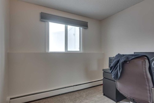 3-5 Stanton Street, Red Deer, AB - Indoor Photo Showing Other Room
