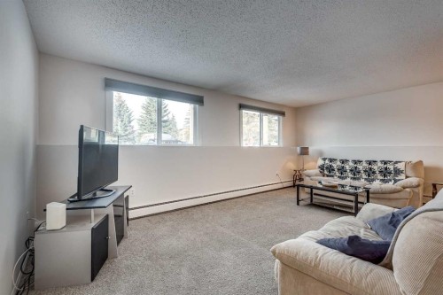 3-5 Stanton Street, Red Deer, AB - Indoor Photo Showing Other Room