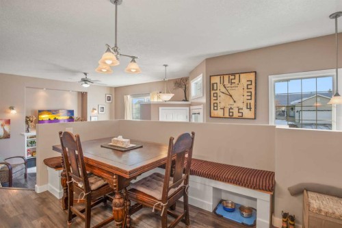 10 Timmons Close, Lacombe, AB - Indoor Photo Showing Dining Room