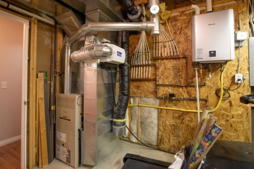 10 Timmons Close, Lacombe, AB - Indoor Photo Showing Basement