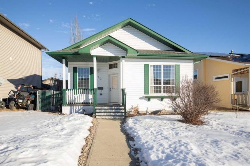 10 Timmons Close, Lacombe, AB - Outdoor