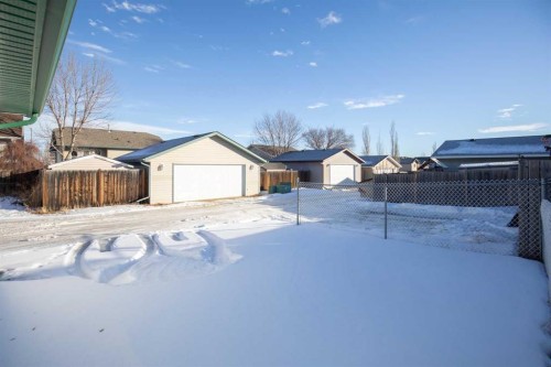10 Timmons Close, Lacombe, AB - Outdoor