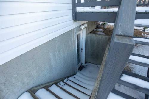 10 Timmons Close, Lacombe, AB - Outdoor