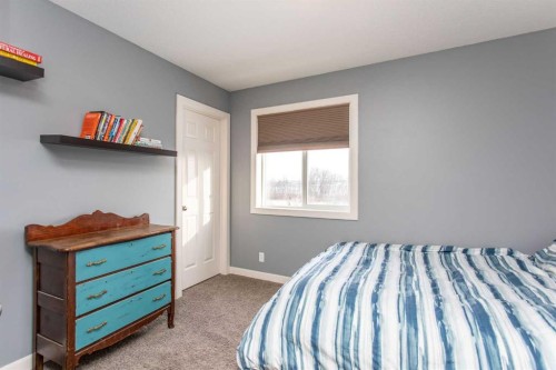 156 Long Close, Red Deer, AB - Indoor Photo Showing Bedroom