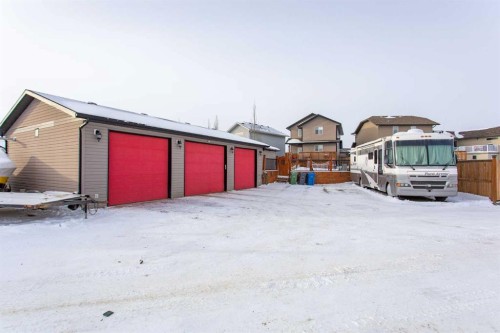 156 Long Close, Red Deer, AB - Outdoor With Exterior
