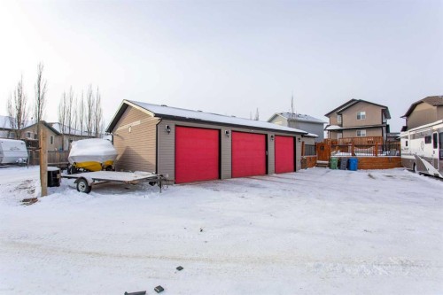 156 Long Close, Red Deer, AB - Outdoor With Exterior