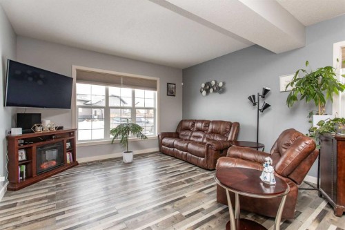 156 Long Close, Red Deer, AB - Indoor Photo Showing Living Room