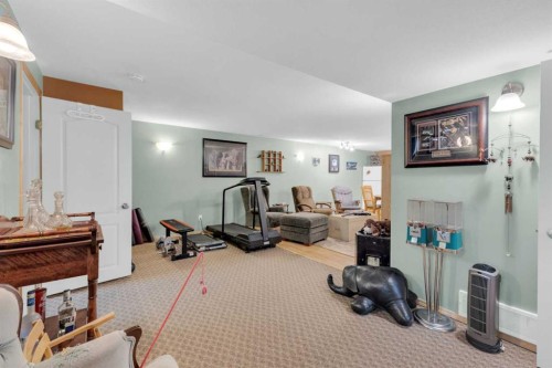 4121 38 Avenue, Red Deer, AB - Indoor