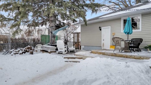 4121 38 Avenue, Red Deer, AB - Outdoor