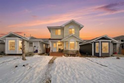 4707 44 Street  Sylvan Lake, AB T4S 1P5